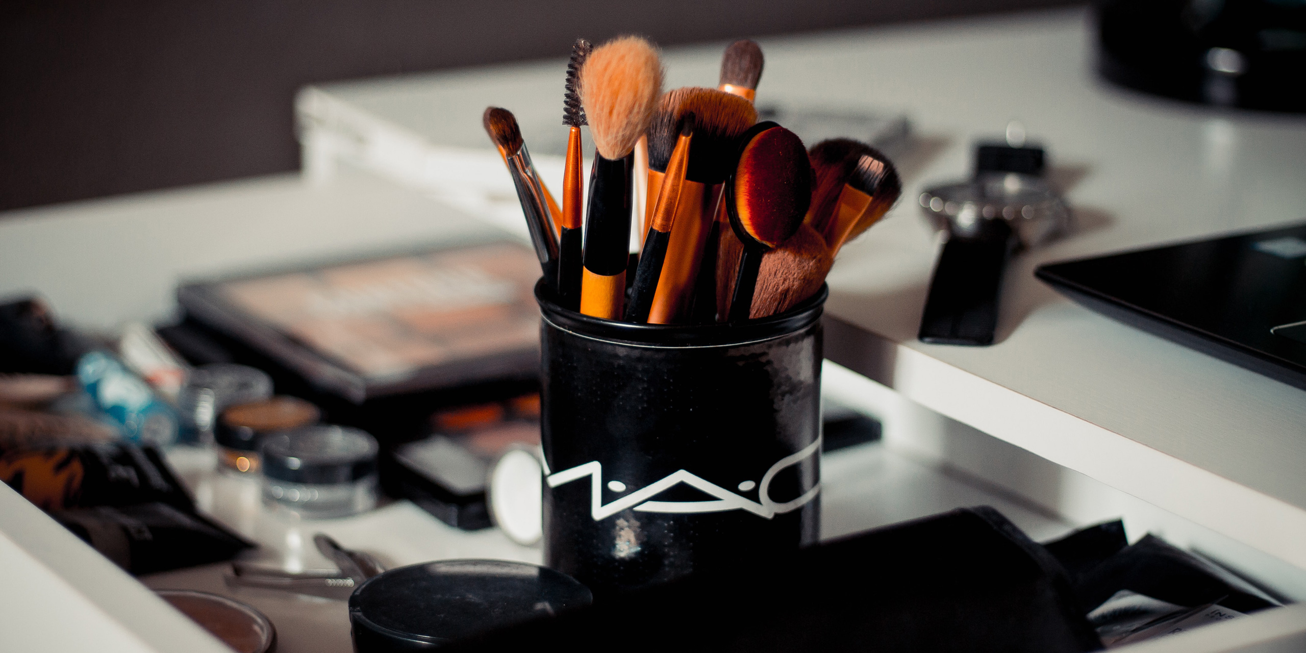 MAC Cosmetics Berlin Mitte Shop in den Hackeschen Höfen – Make-Up